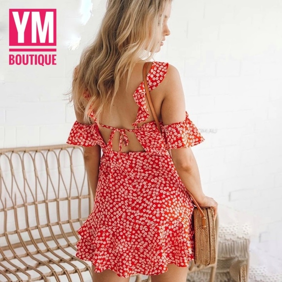 🔥1 Left🔥Ruffle hem mini dress - Picture 2 of 4